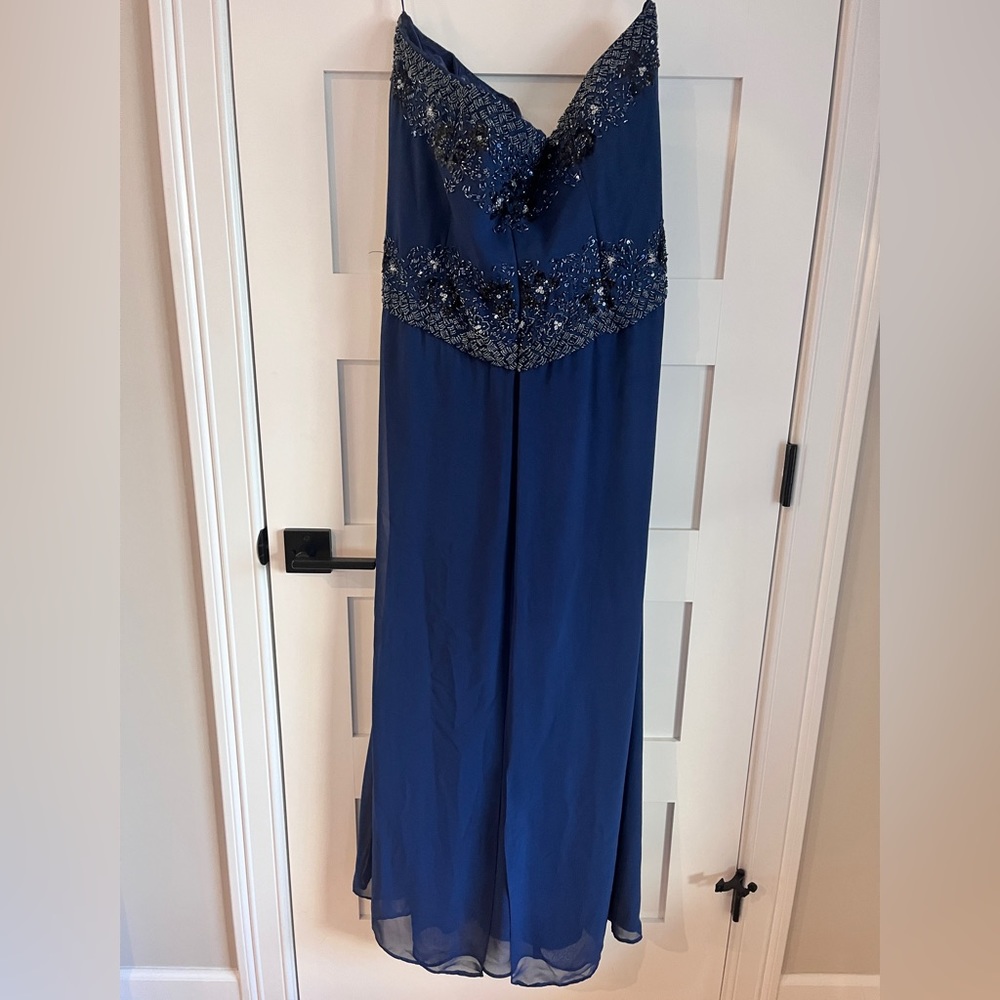 Women’s formal dress